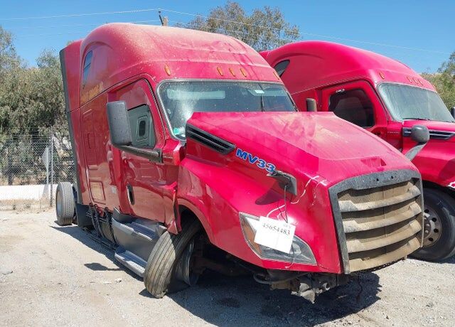 2020 FREIGHTLINER New Cascadia 126" Sleepercab