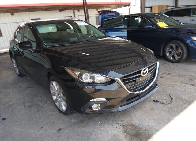 2015 MAZDA Mazda3