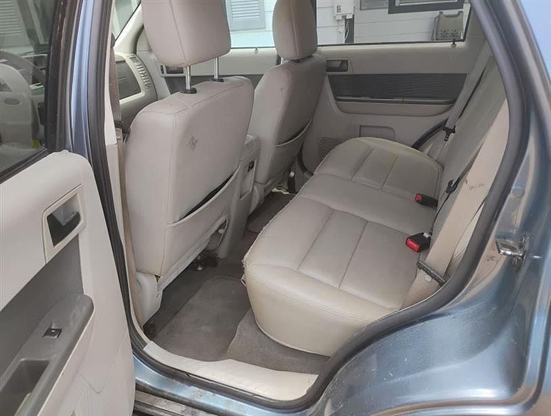 2011 FORD Escape