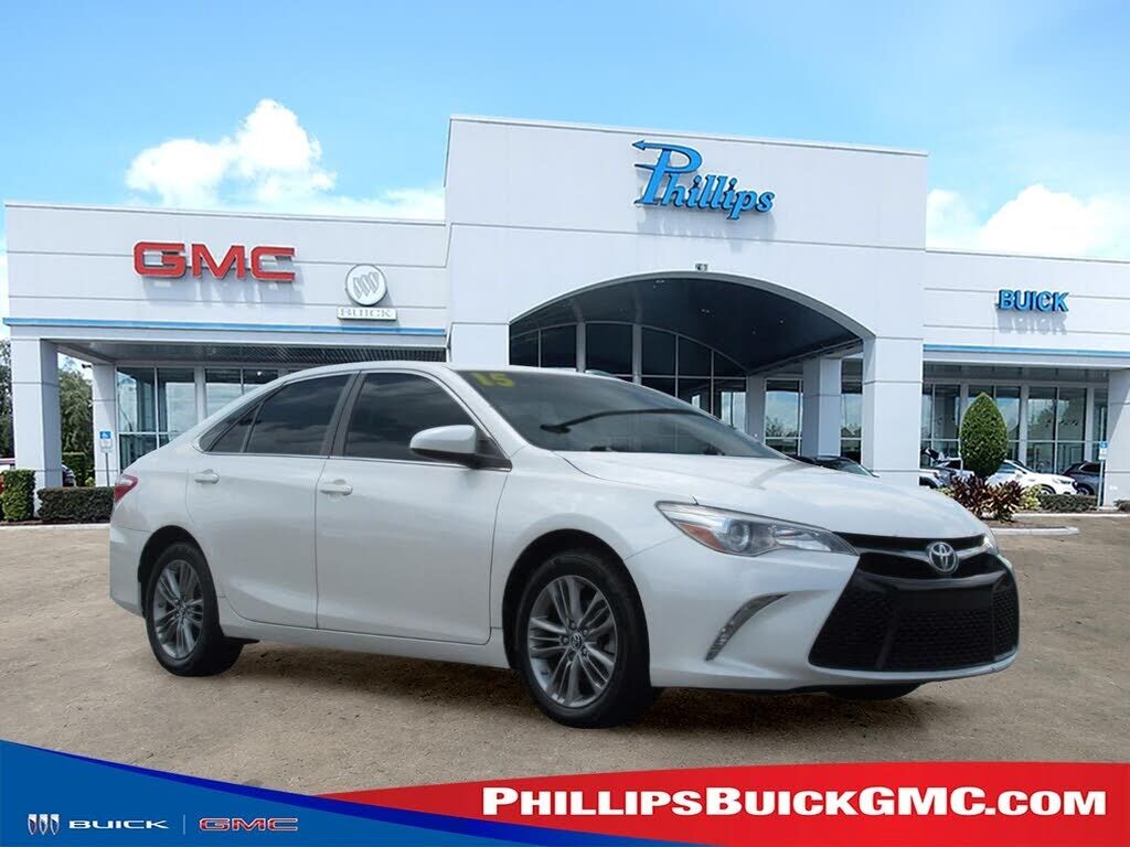 2015 TOYOTA Camry