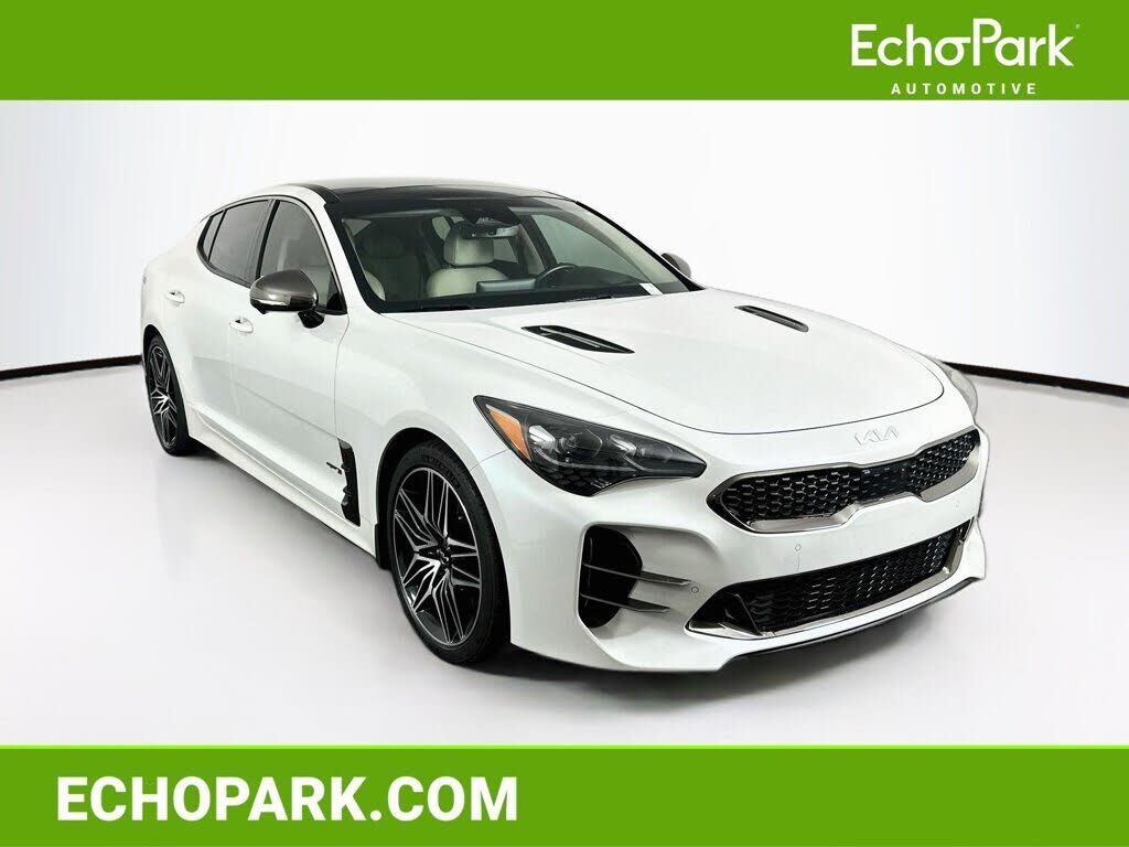 2022 KIA Stinger