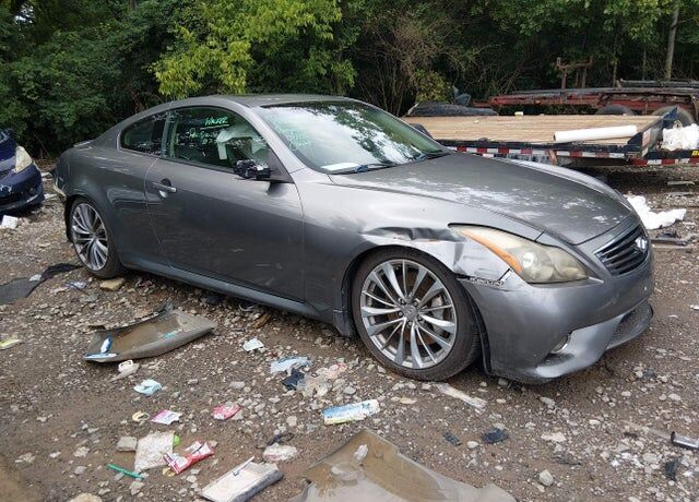 2011 INFINITI G37