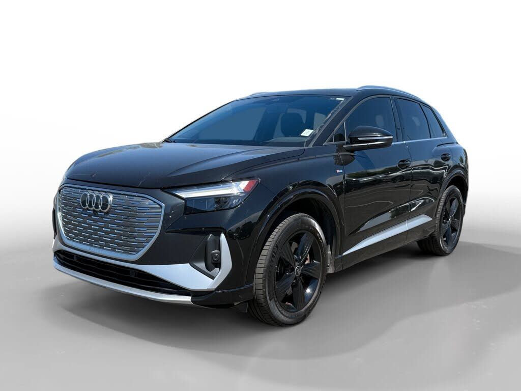 2023 AUDI Q4
