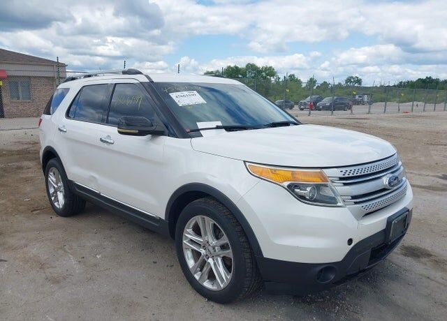 2011 FORD Explorer