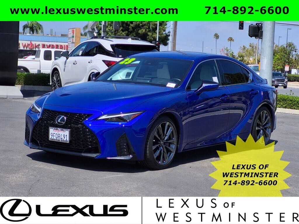 2023 LEXUS IS