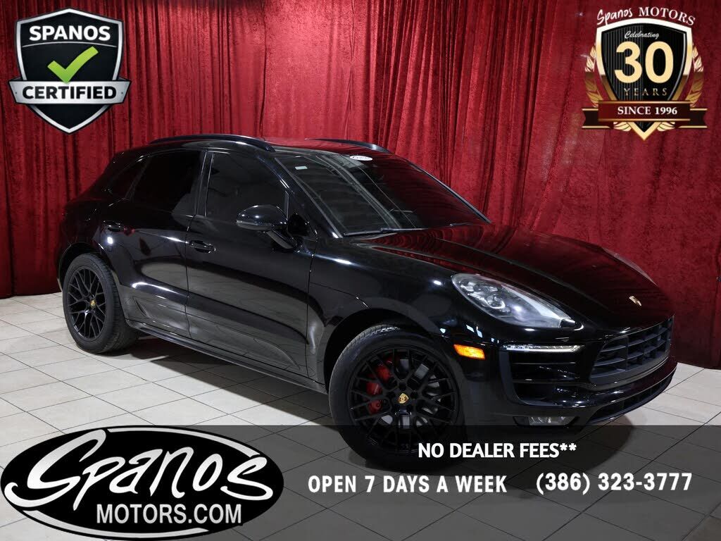 2018 PORSCHE Macan