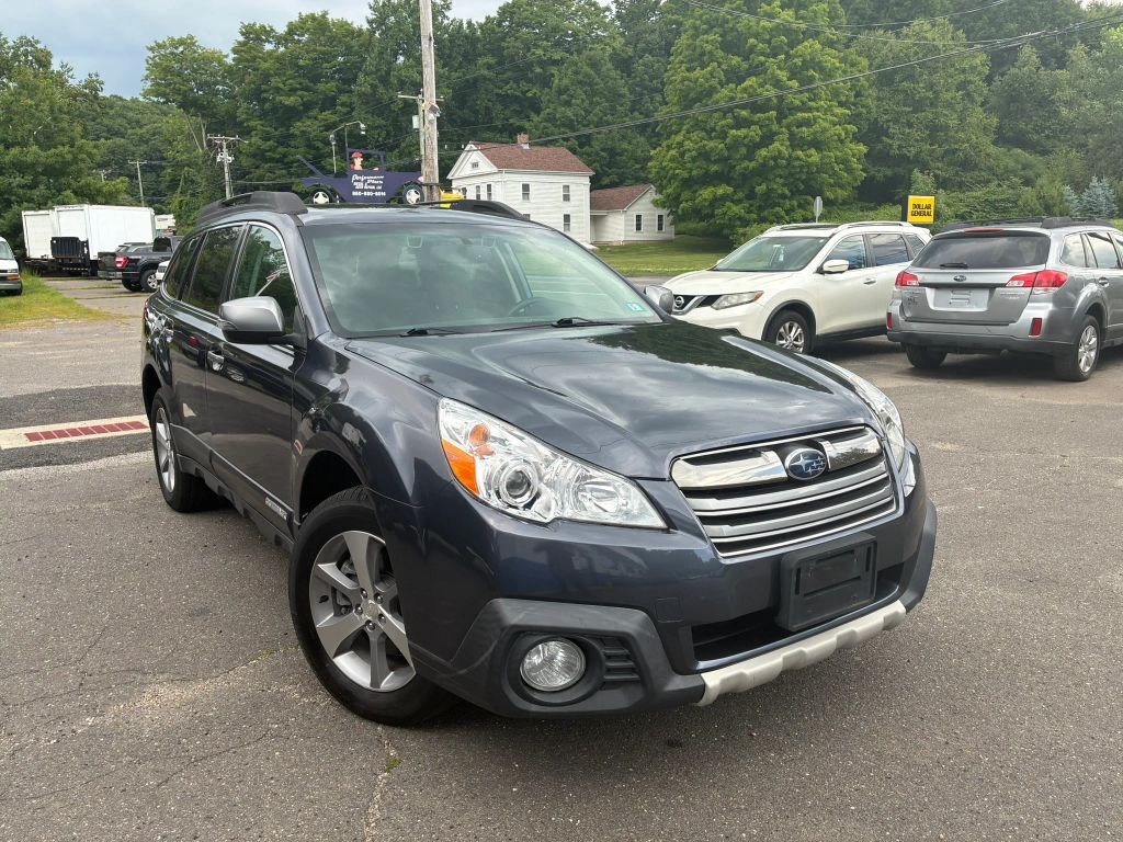 2014 SUBARU Outback