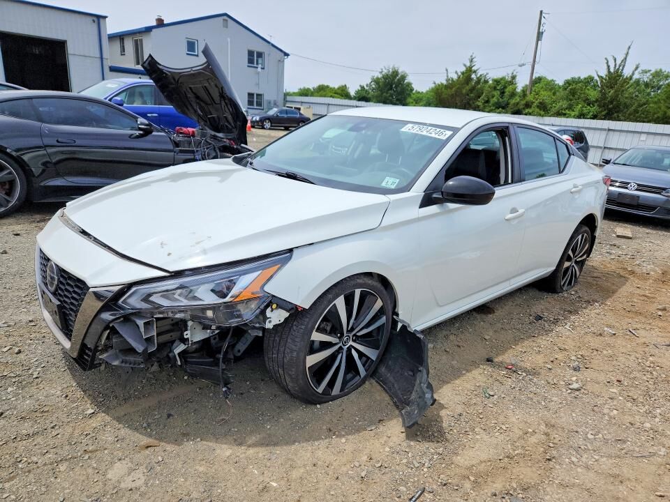 2022 NISSAN Altima