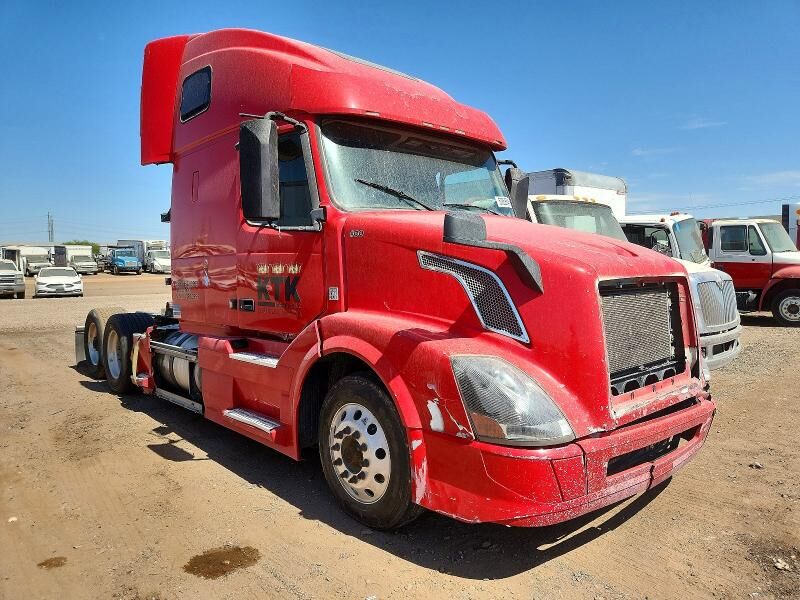 2017 VOLVO TRUCK VNL