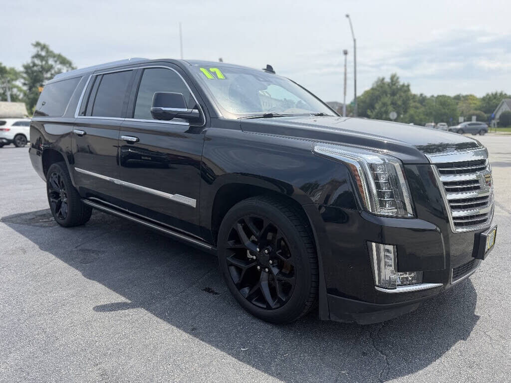 2017 CADILLAC Escalade ESV