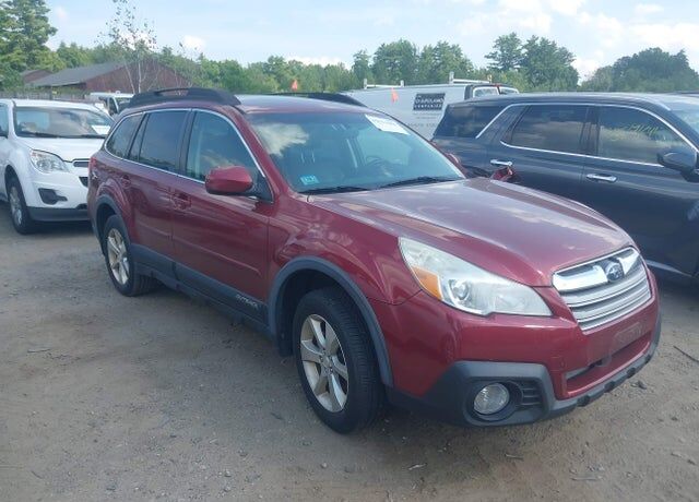 2014 SUBARU Outback