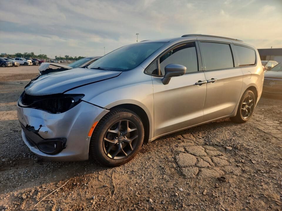 2019 CHRYSLER Pacifica