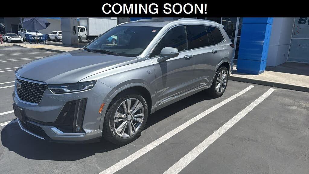 2025 CADILLAC XT6
