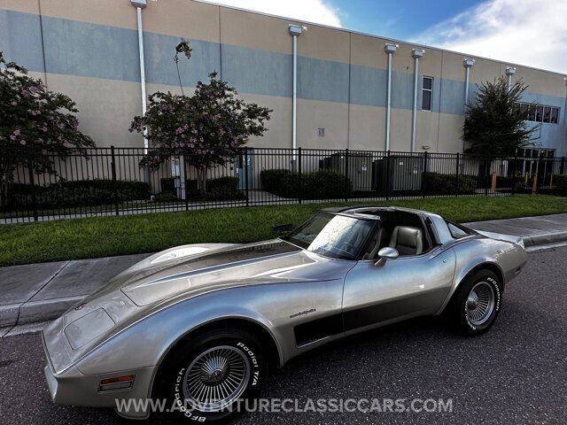 1982 CHEVROLET Corvette