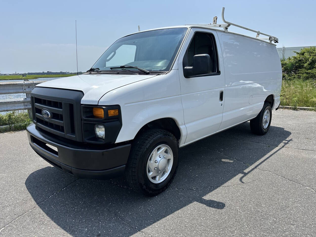2014 FORD E-250