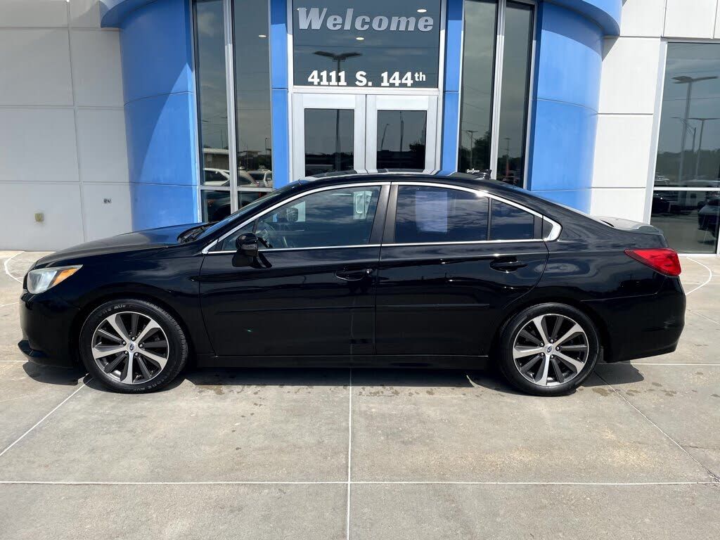 2016 SUBARU Legacy
