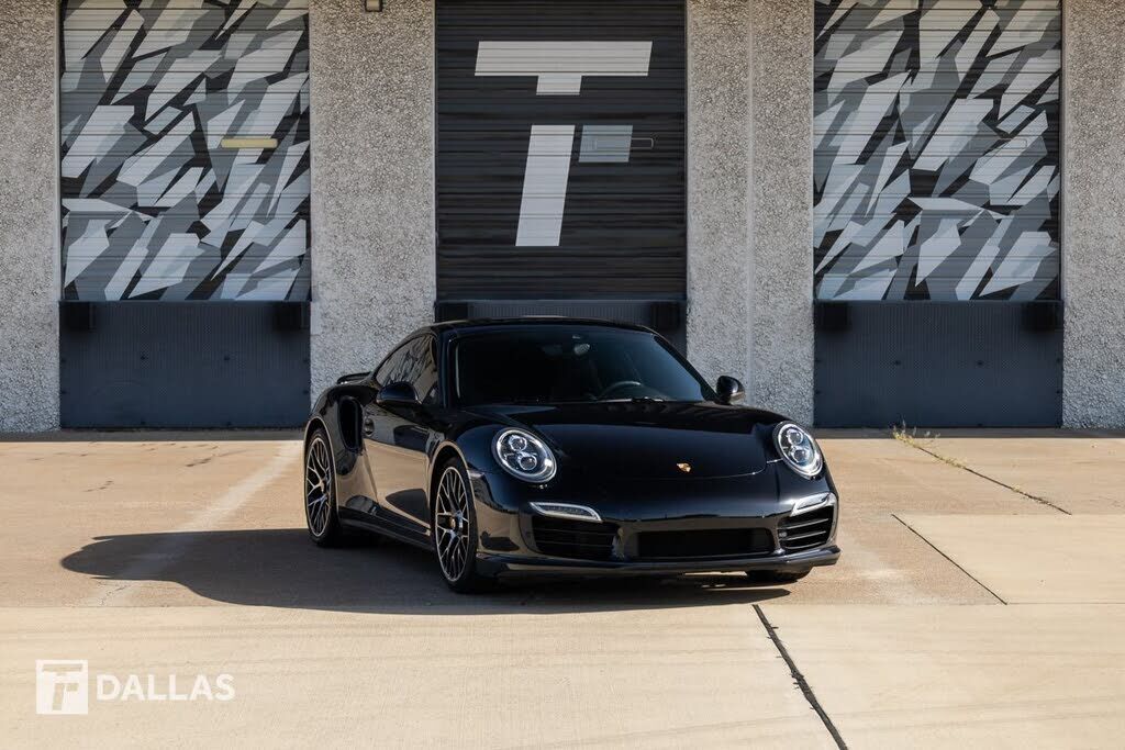 2015 PORSCHE 911