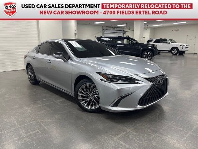 2025 LEXUS ES