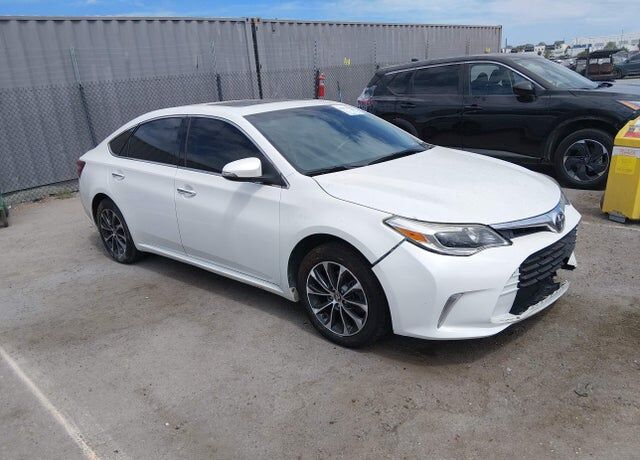 2016 TOYOTA Avalon