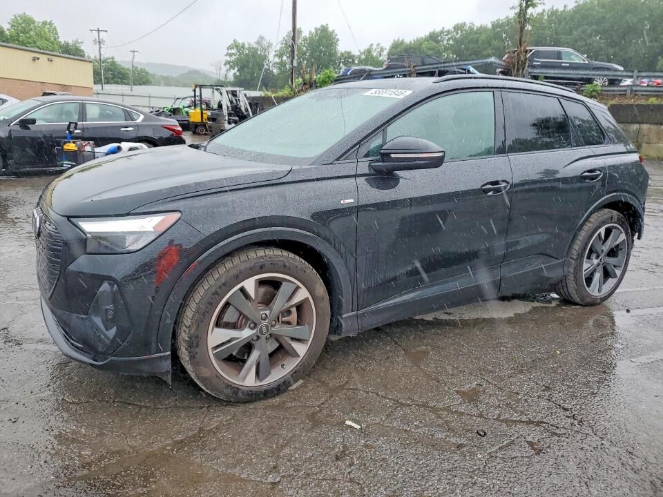 2024 AUDI Q4