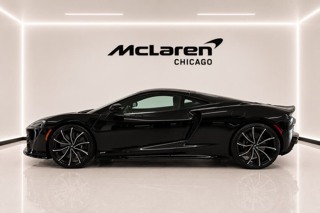 2025 MCLAREN GTS