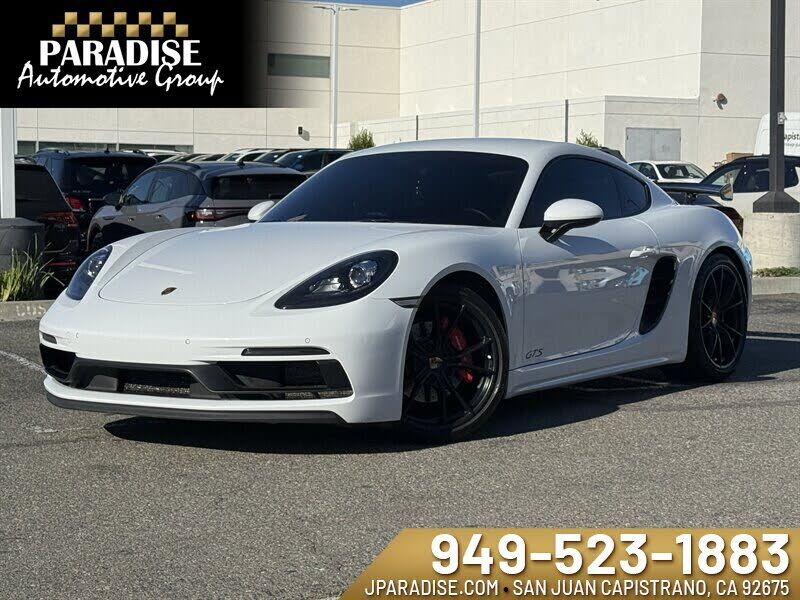 2018 PORSCHE 718