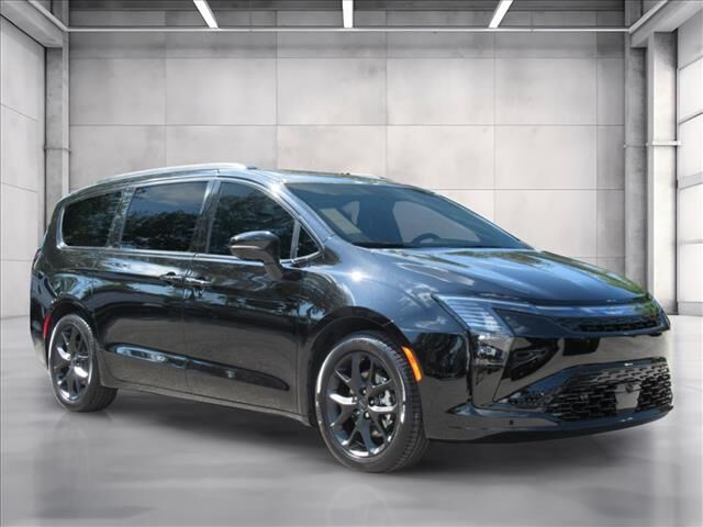 2027 CHRYSLER Pacifica