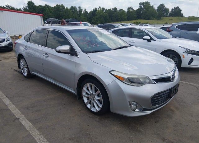 2013 TOYOTA Avalon