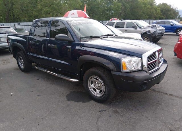 2005 DODGE Dakota