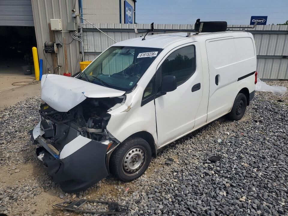 2017 NISSAN NV200