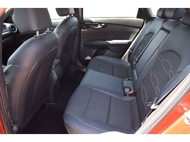 2024 KIA Forte