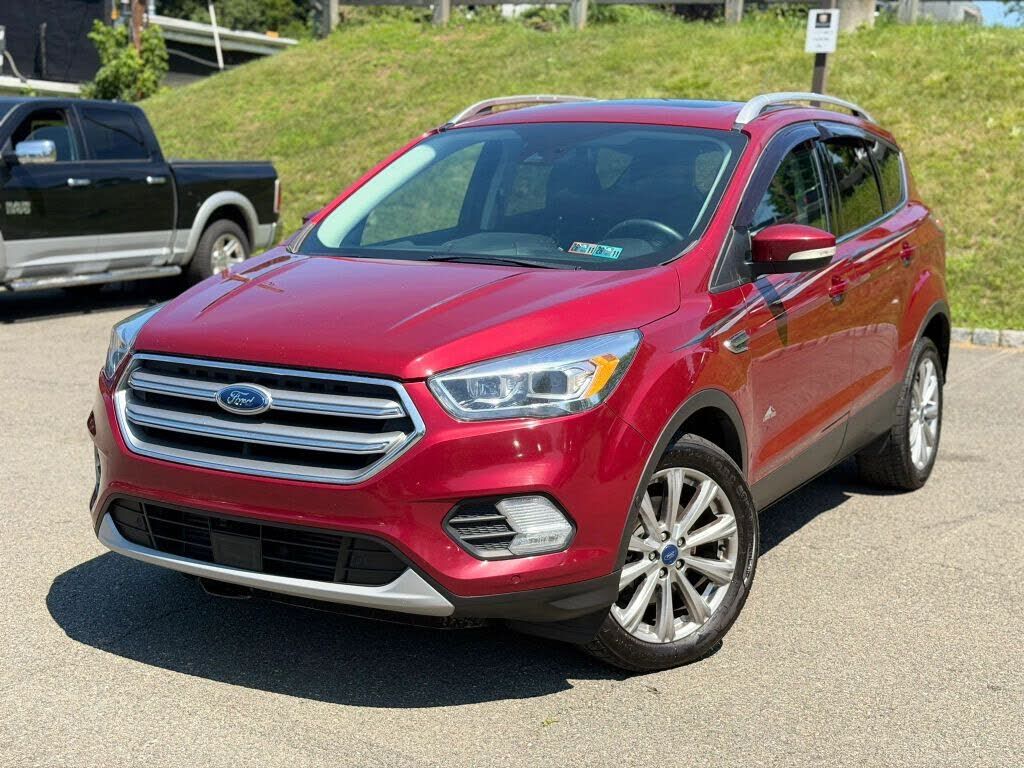 2017 FORD Escape