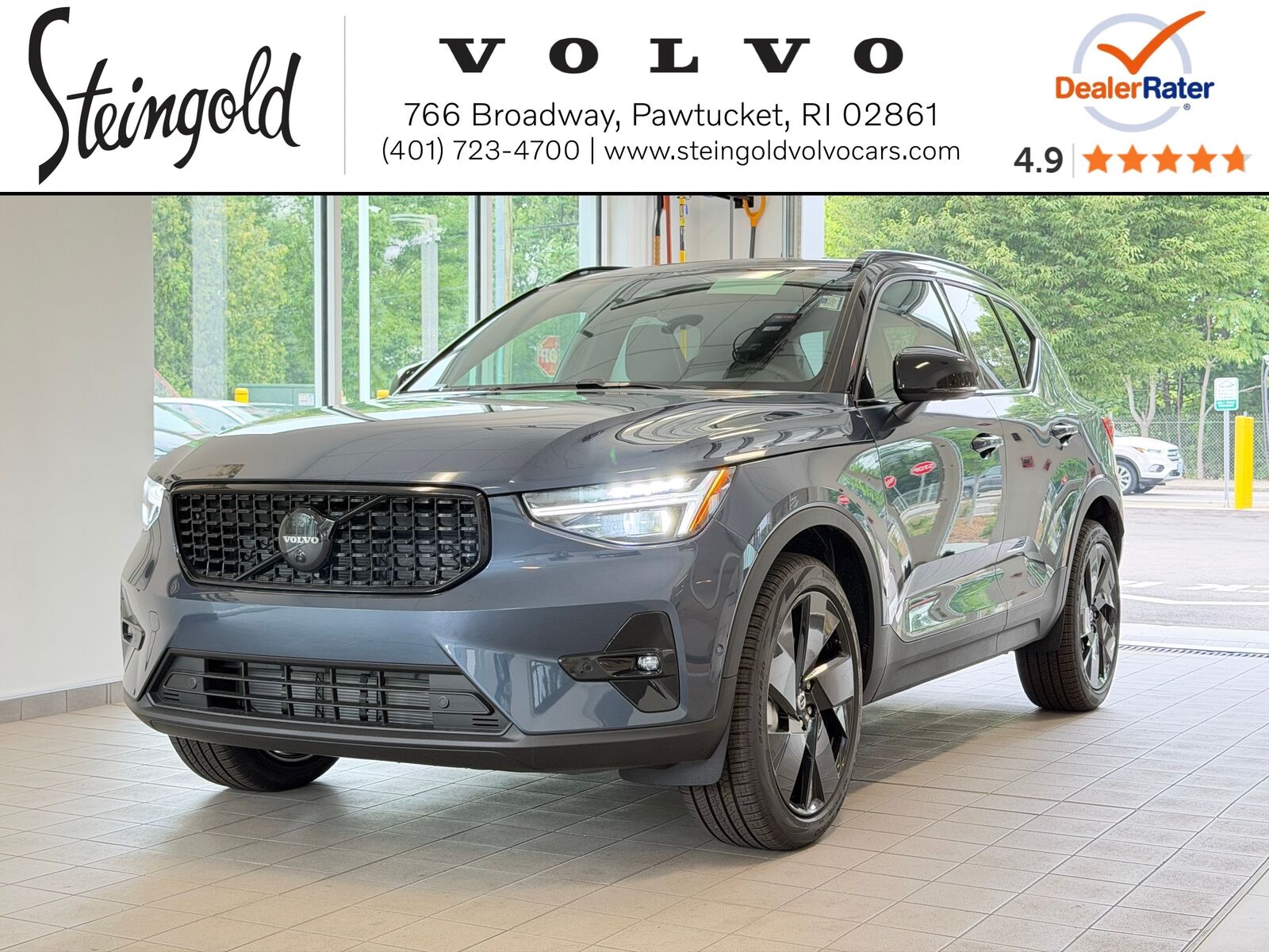 2026 VOLVO XC40
