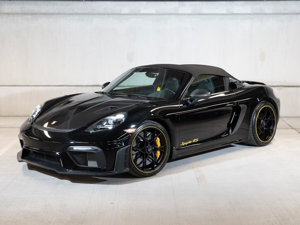 2025 PORSCHE 718