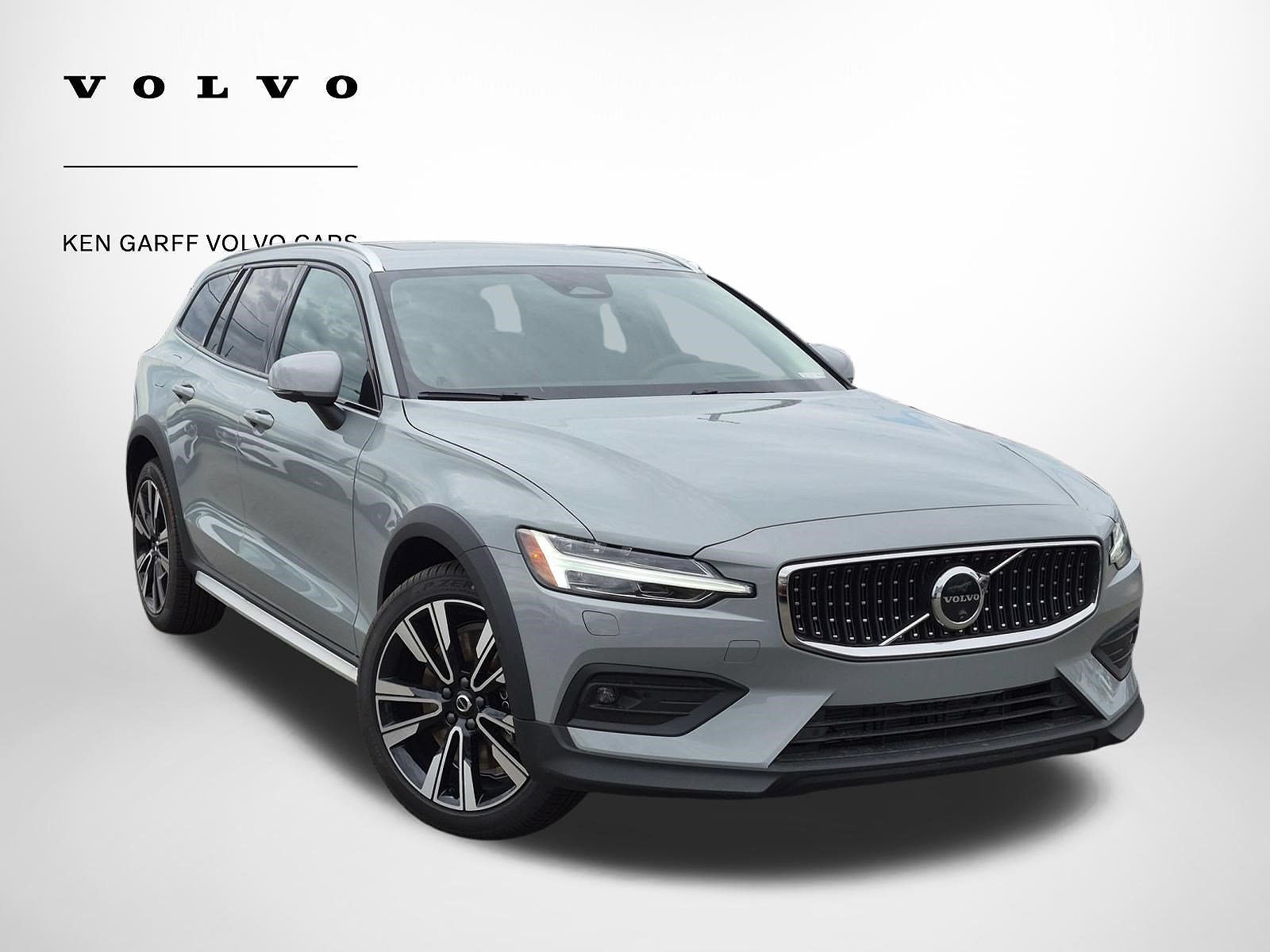 2026 VOLVO V60CC