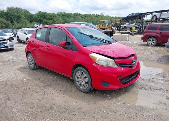 2012 TOYOTA Yaris