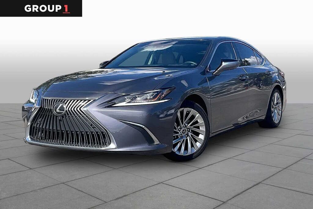 2019 LEXUS ES