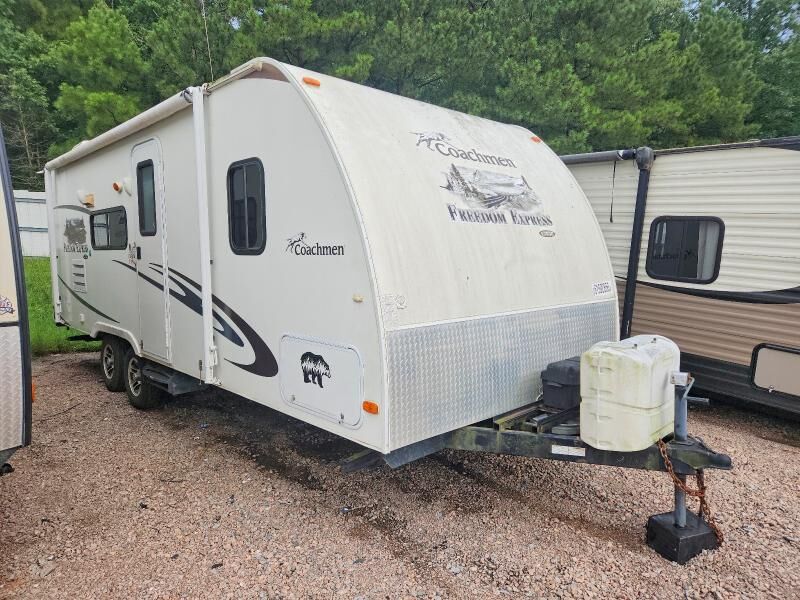 2011 FOREST RIVER Freedom Express