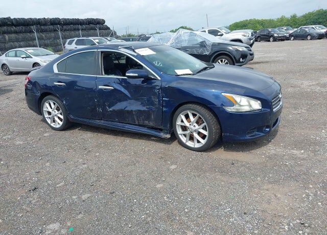 2009 NISSAN Maxima