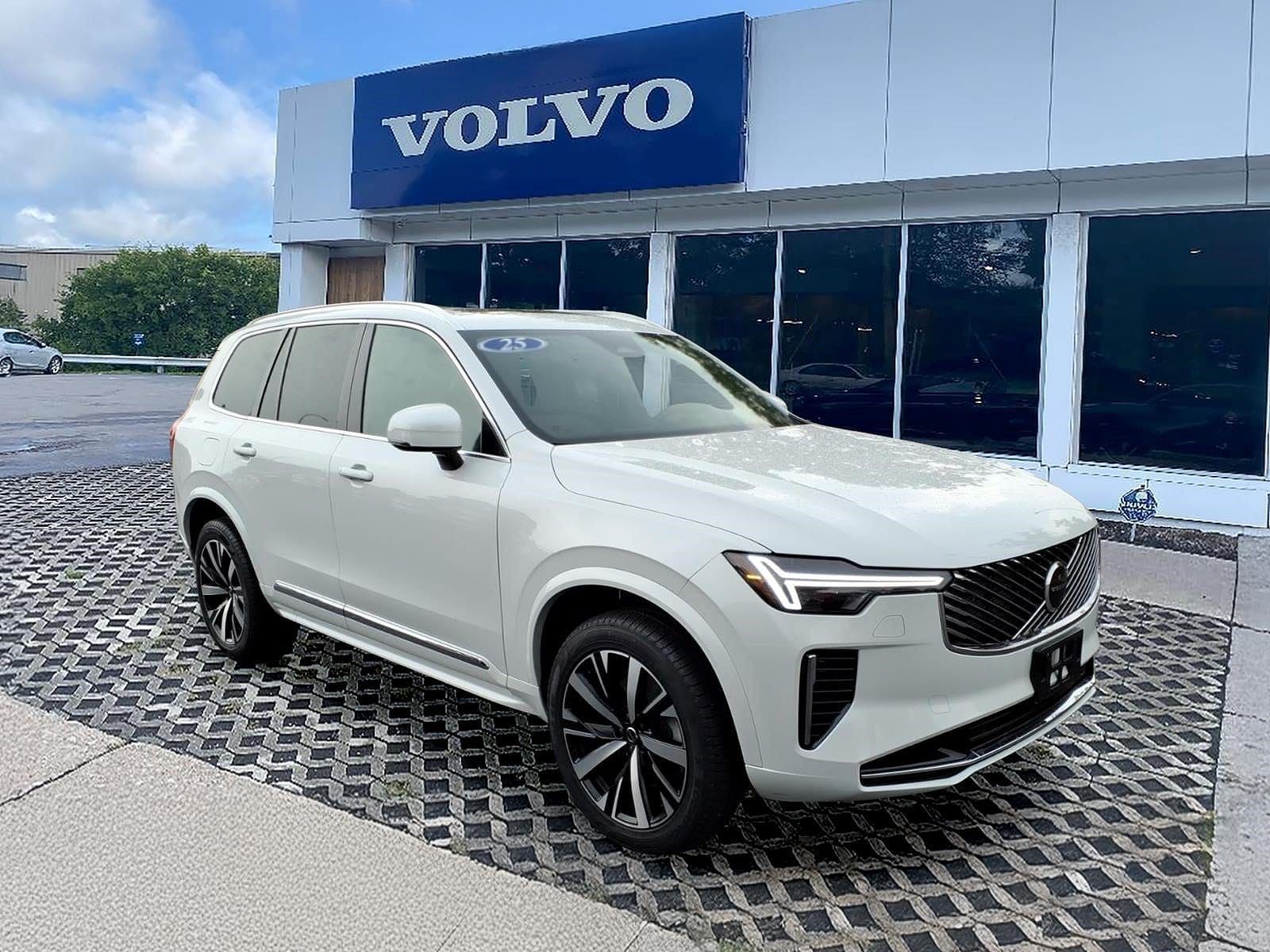 2025 VOLVO XC90