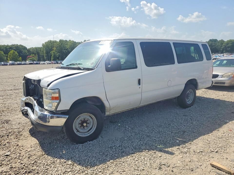 2013 FORD E-350