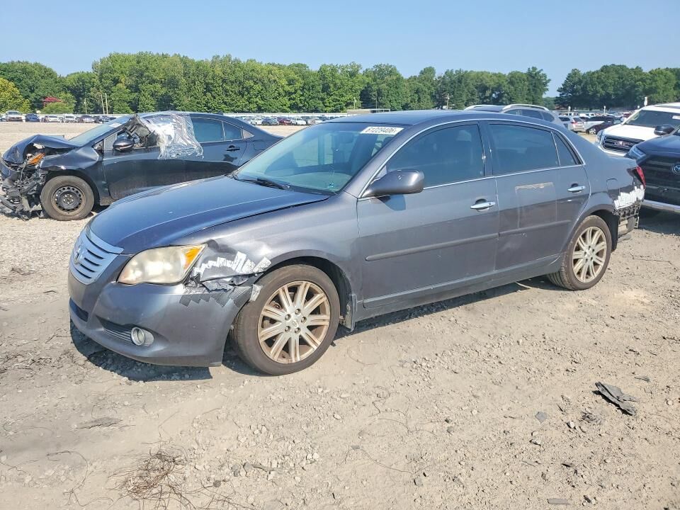 2010 TOYOTA Avalon