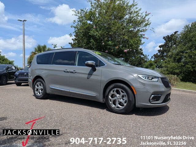 2023 CHRYSLER Pacifica