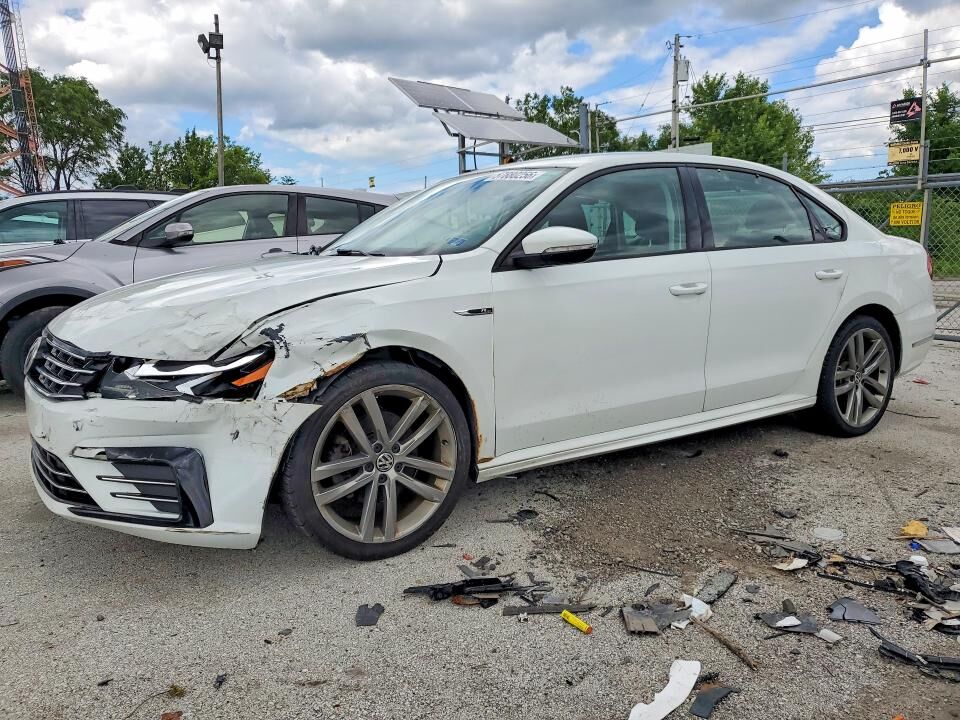 2018 VOLKSWAGEN Passat