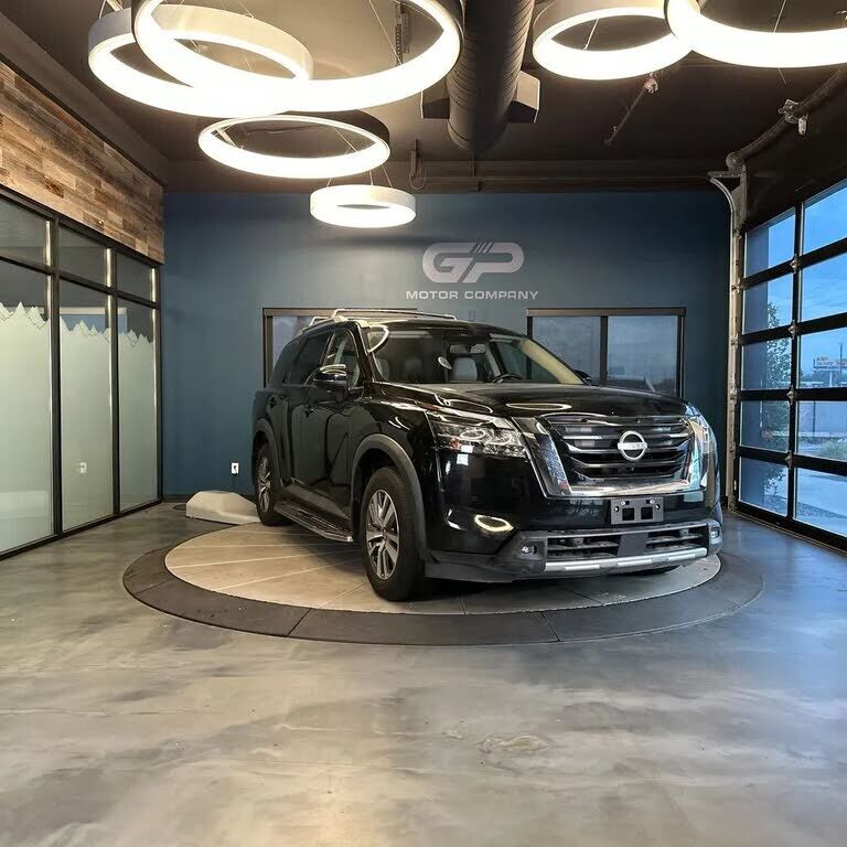 2022 NISSAN Pathfinder