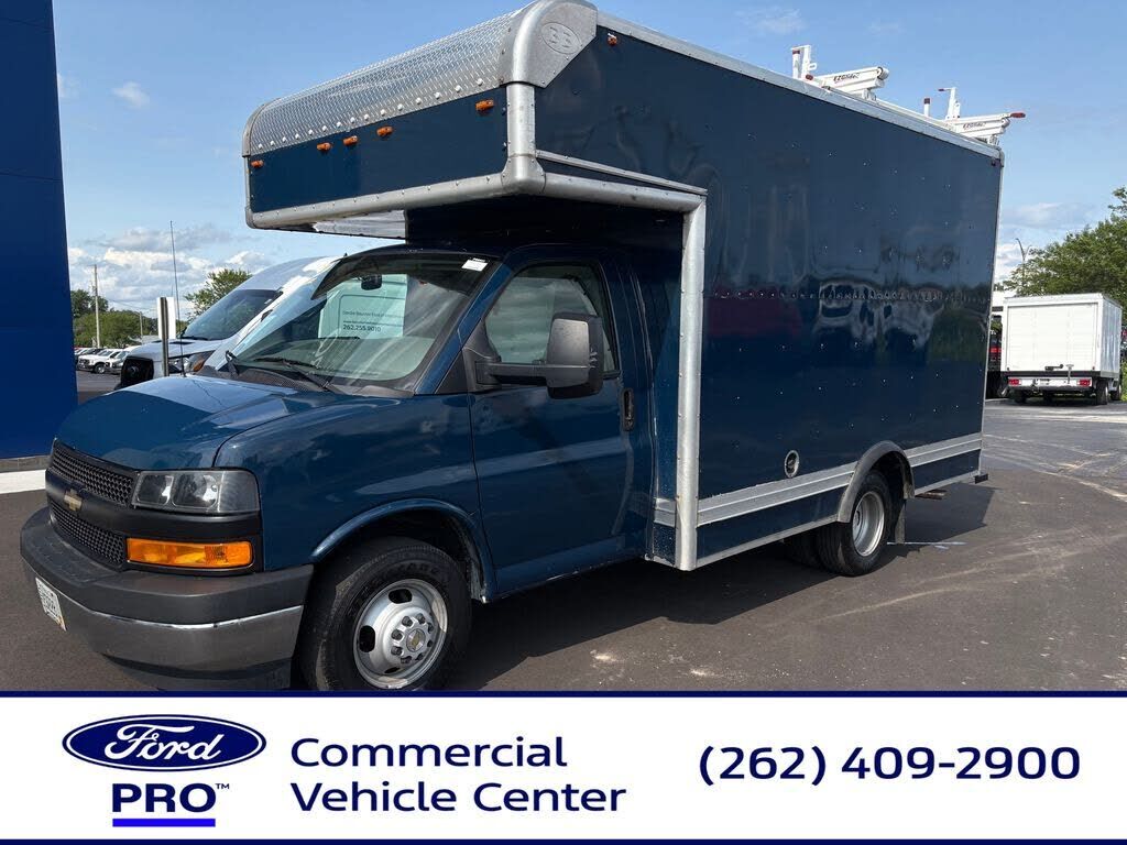 2021 CHEVROLET Express