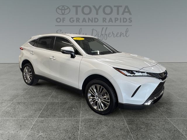 2023 TOYOTA Venza