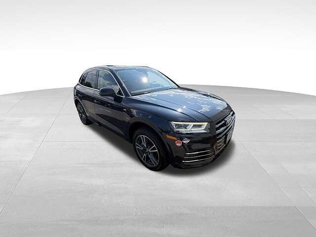 2020 AUDI Q5 e
