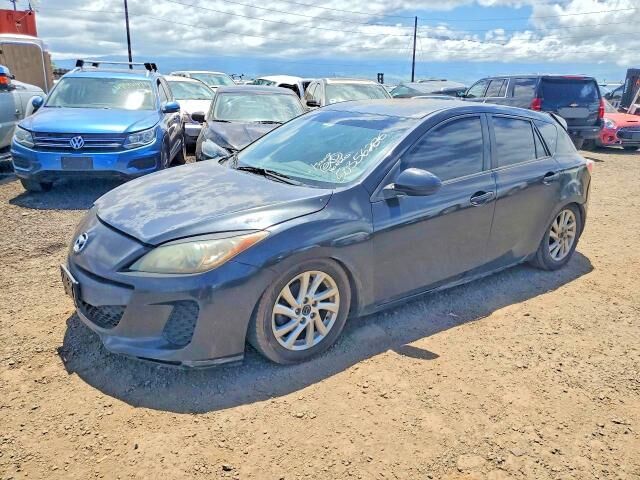 2013 MAZDA Mazda3