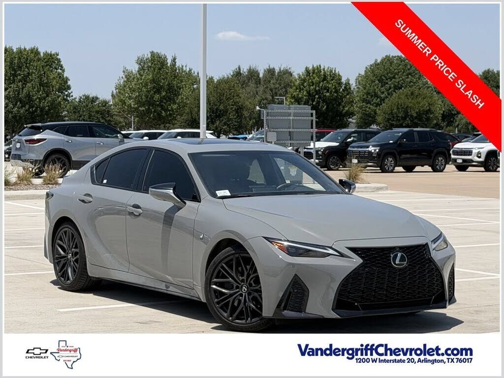 2023 LEXUS IS